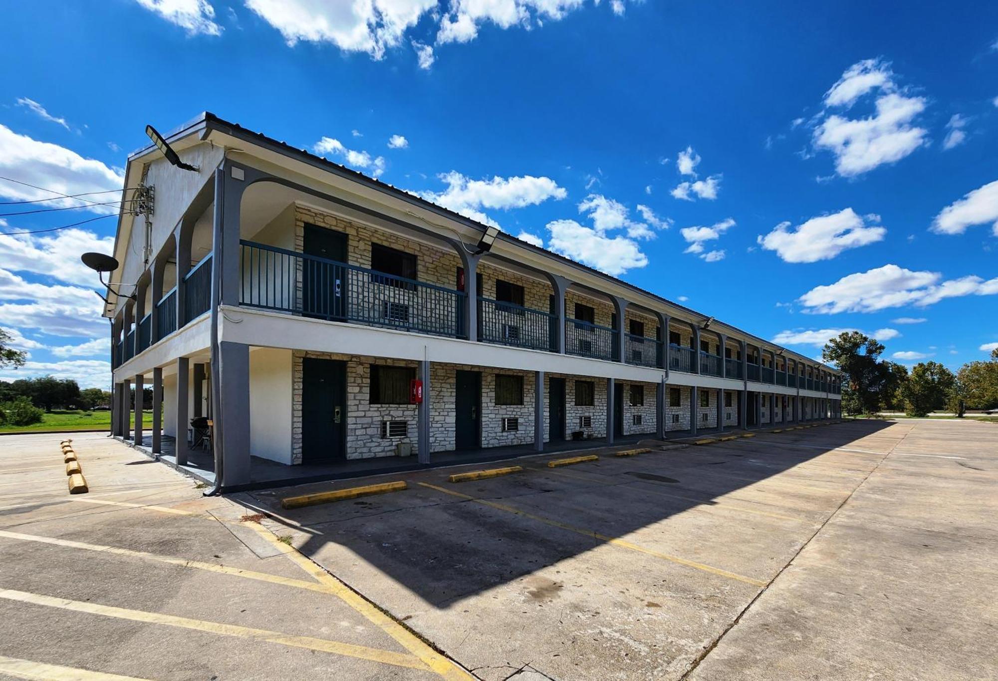 Scottish Inn & Suites Wharton Luaran gambar