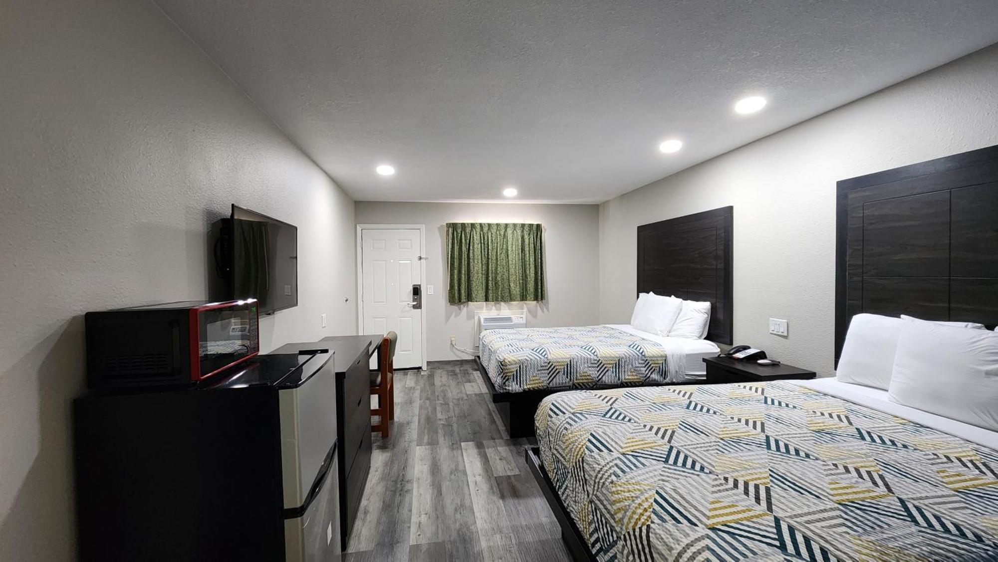 Scottish Inn & Suites Wharton Luaran gambar