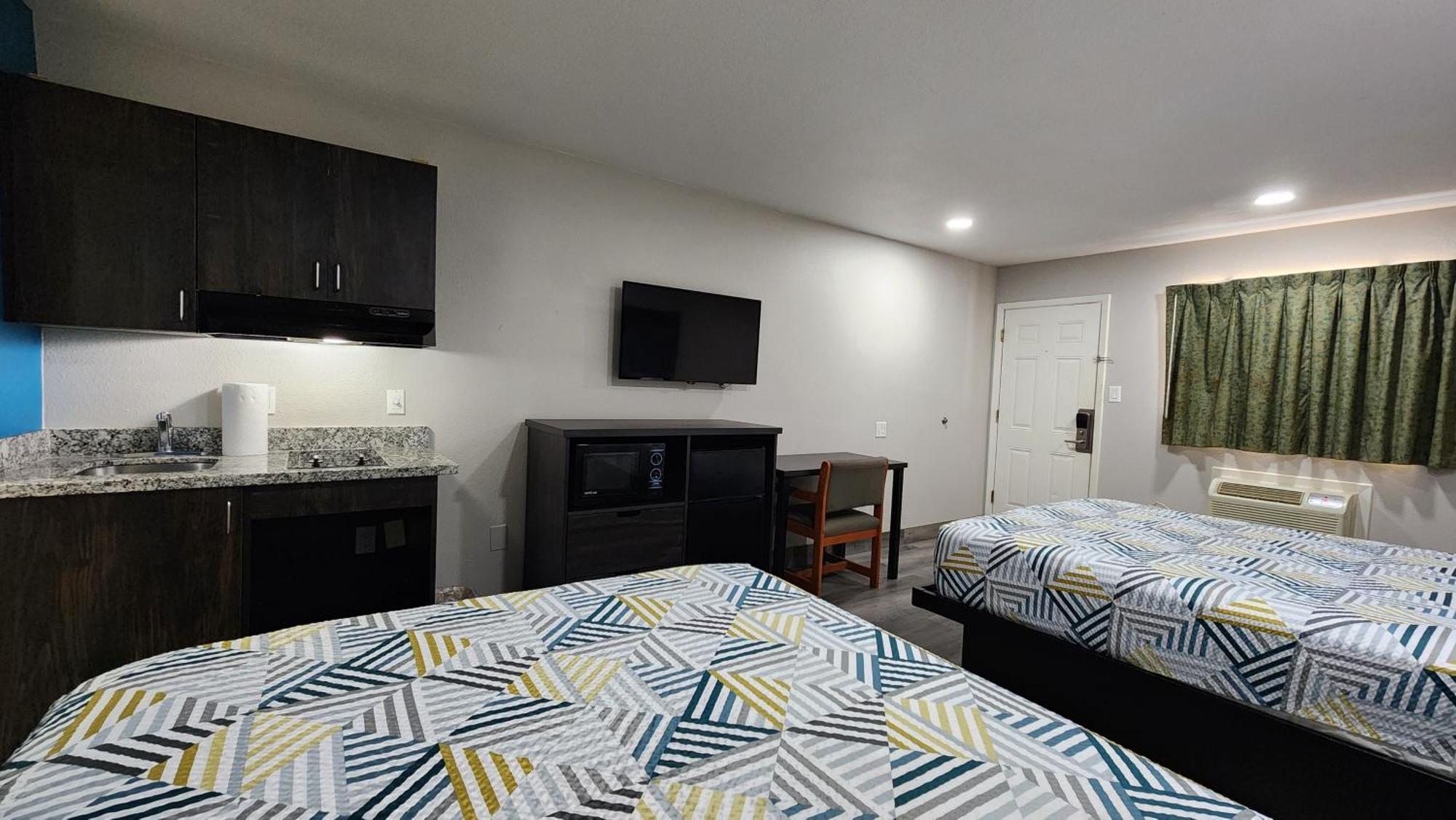 Scottish Inn & Suites Wharton Luaran gambar